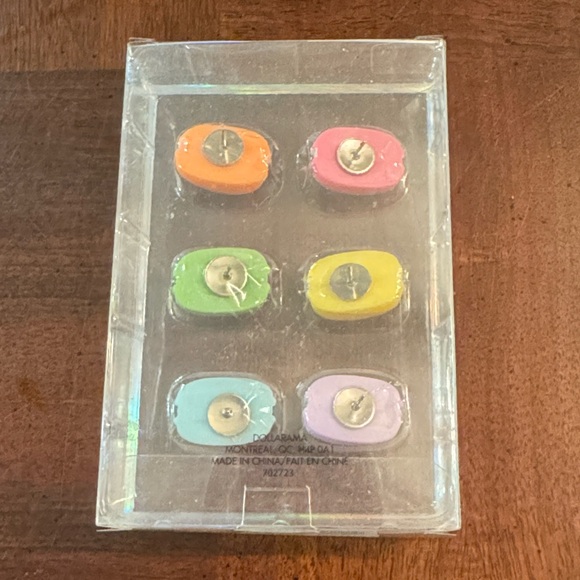 6 Macaron Faux Cookie Push Pins New - Picture 2 of 4